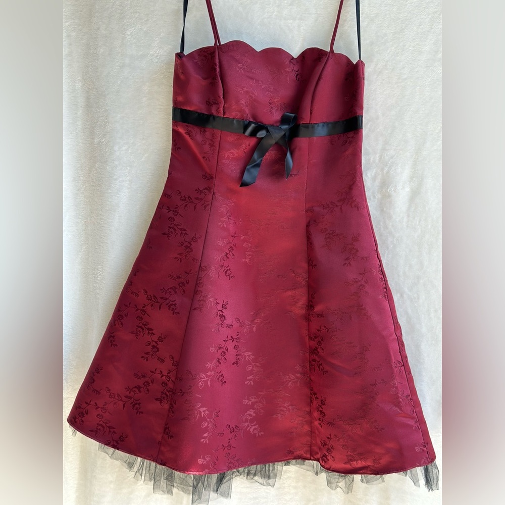 Urban Girl Nites Ruby Red Strapless Floral Dress Size 5/6 Prom Homecoming